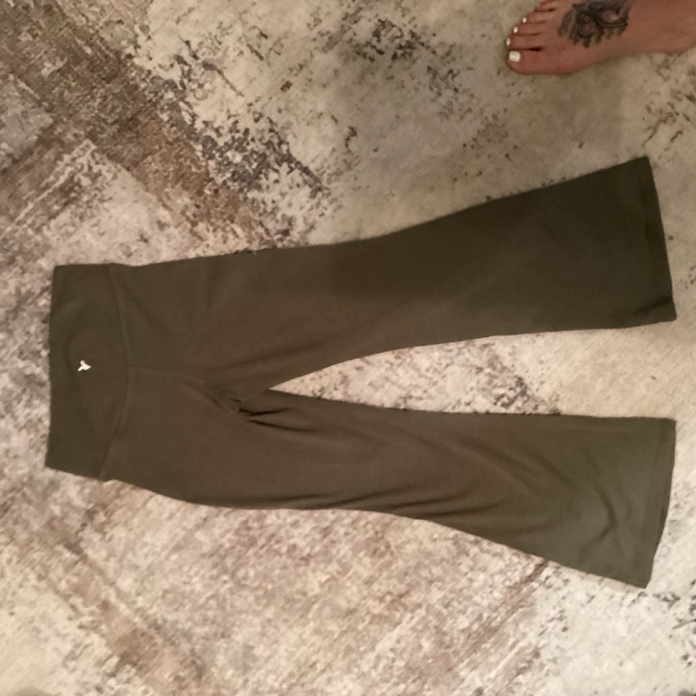 Old Navy Dark Green Flare Leggings